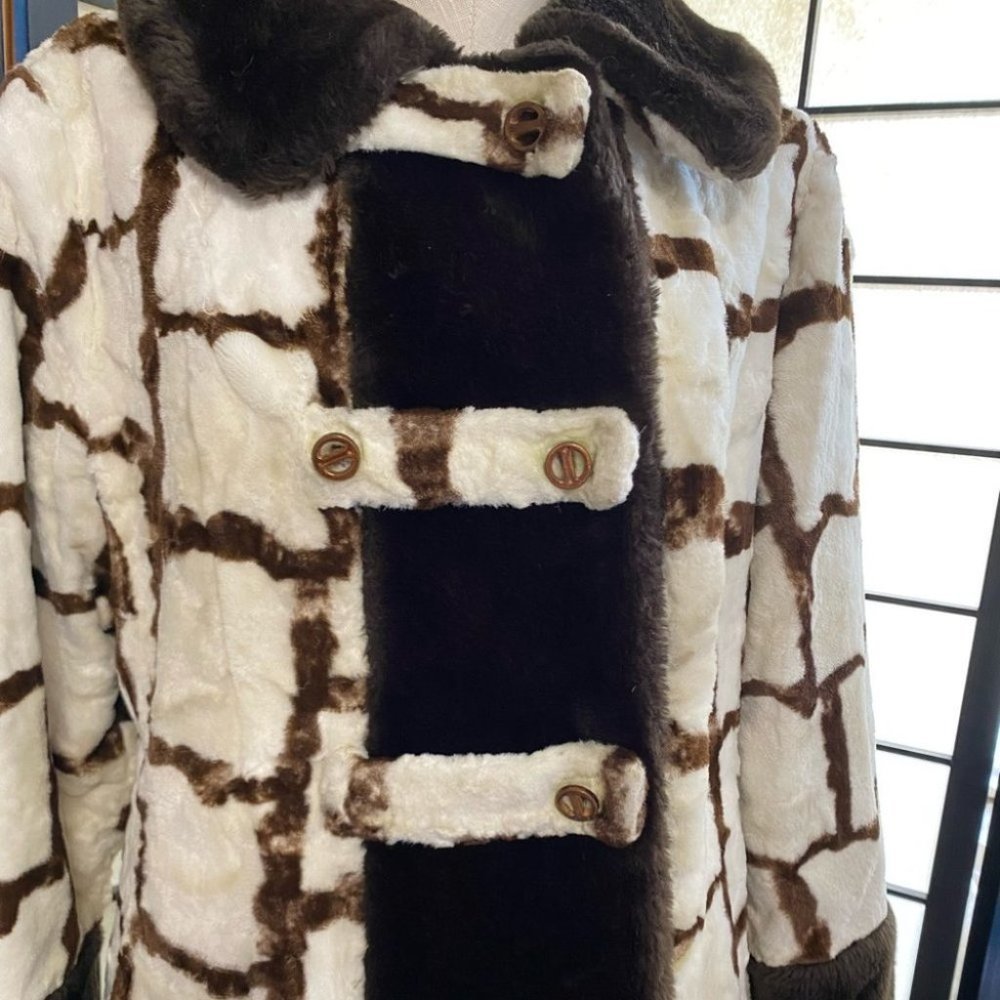 Vintage Faux Fur Coat - Picture 2 of 13